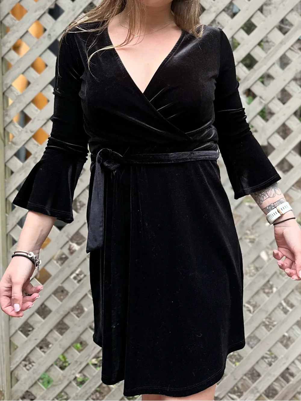 Classic Black Velvet Dress - Women's - Picture 4 of 8